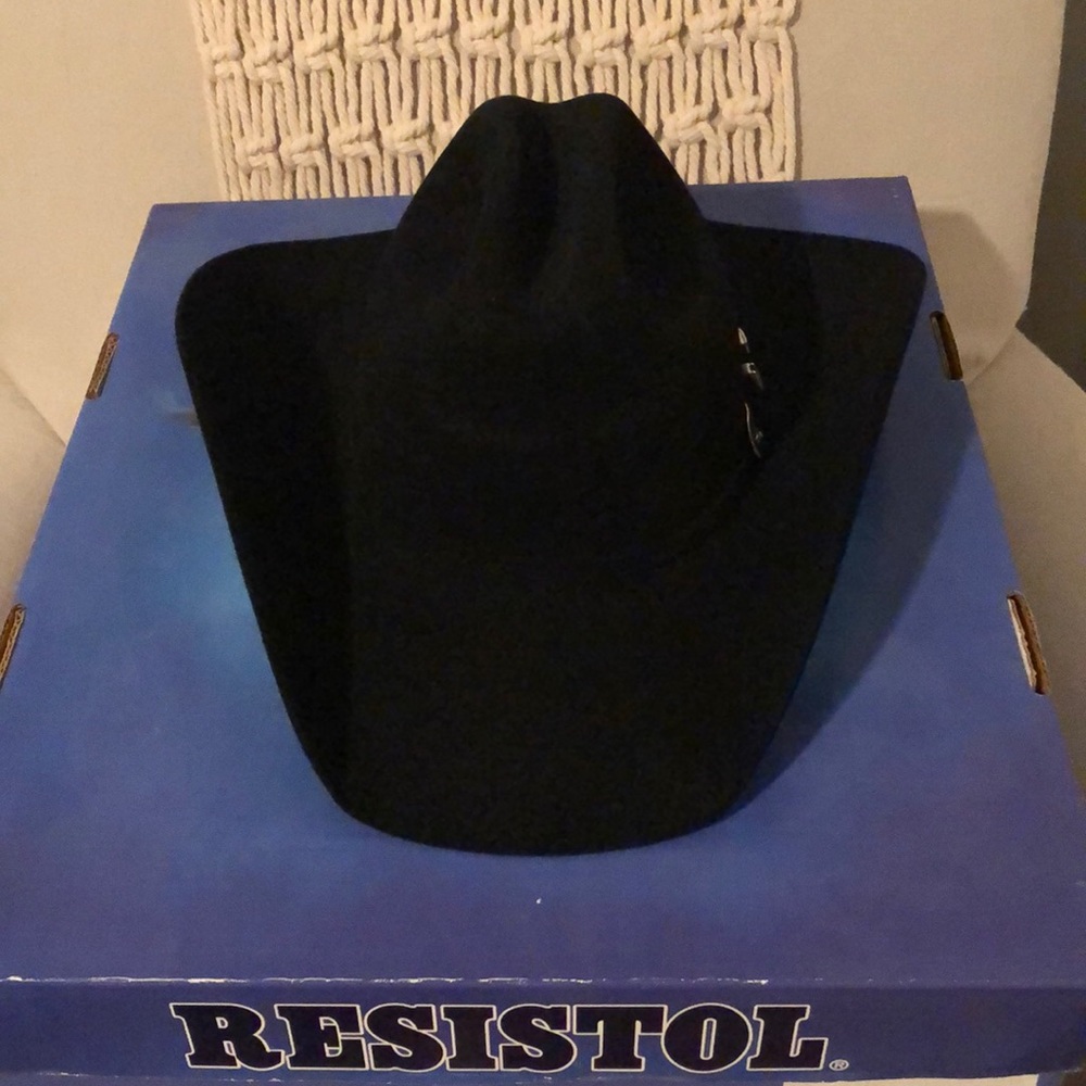 Women’s felt cowboy hat